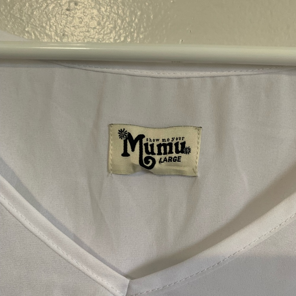 Show Me Your Mumu White V-Neck Chiffon Short Sleeve Top Large PRICE FIRM - Picture 4 of 5